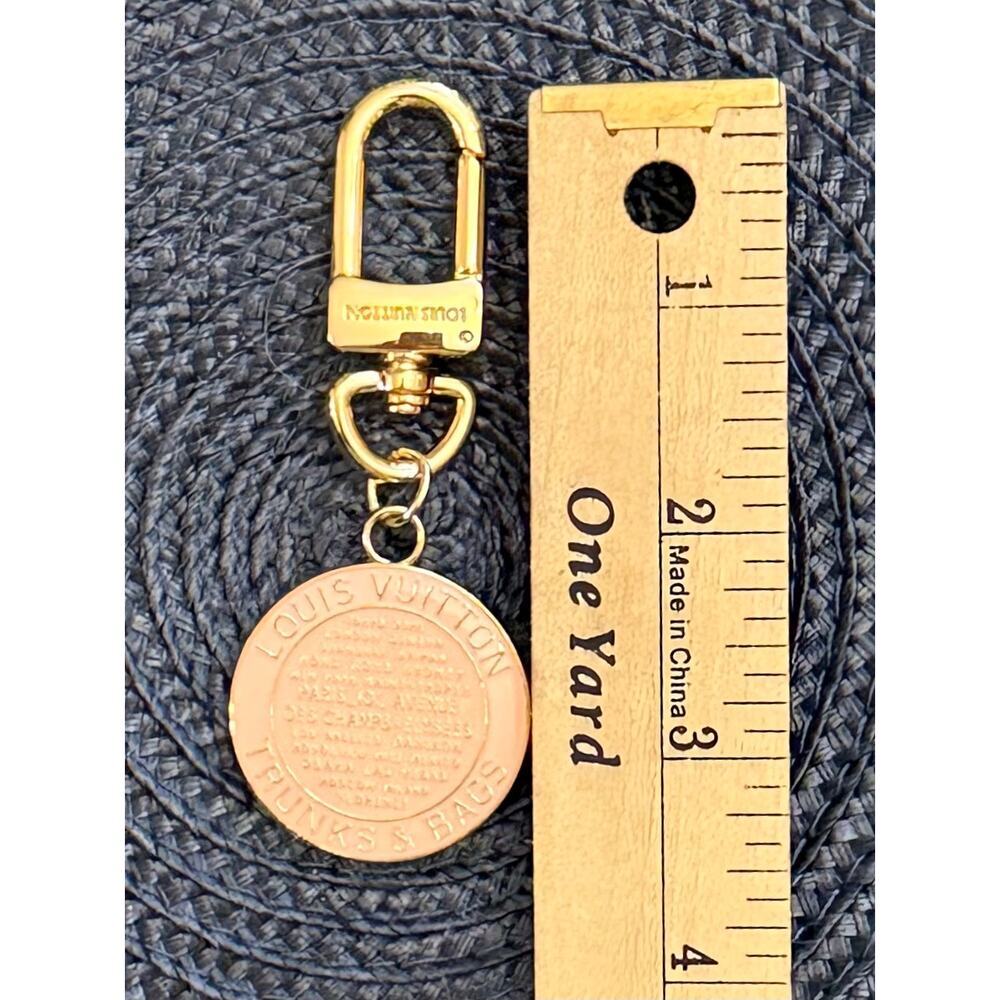 Beautiful Pink & Gold Handmade Lux Charm Keychain - Picture 6 of 7